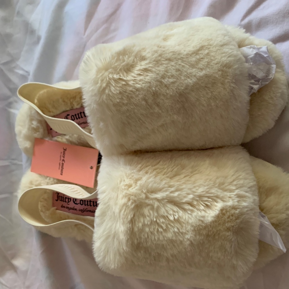 Juicy Couture Furry Slingbacks - Picture 4 of 5